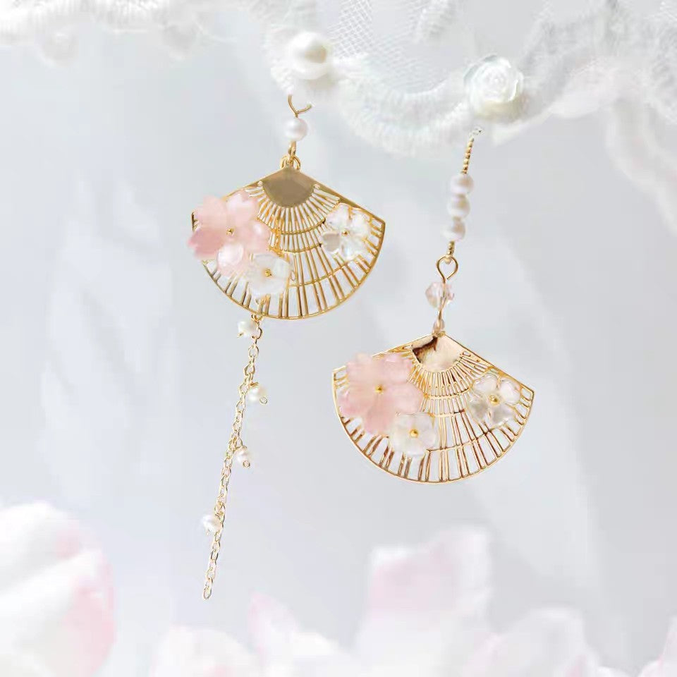 Vintage Chinese Fan Earrings Pearl Detail