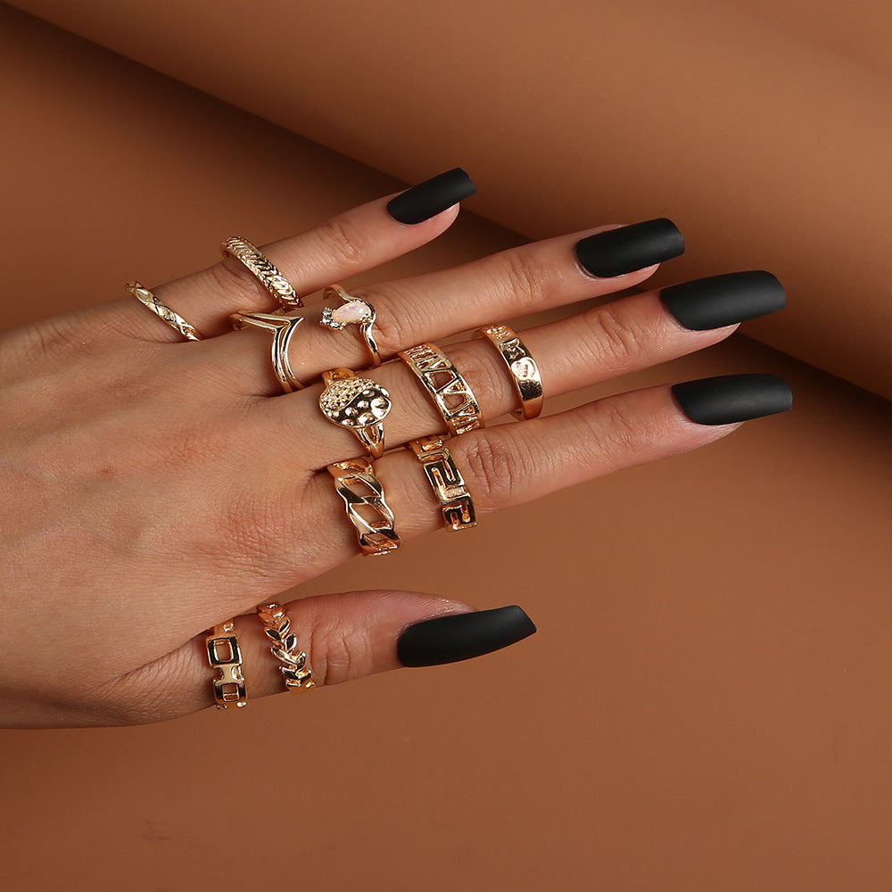 Leaf Crown Ring Elegant Fashion Accessory