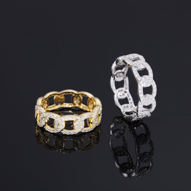 Gold plated chain ring with zircon details
